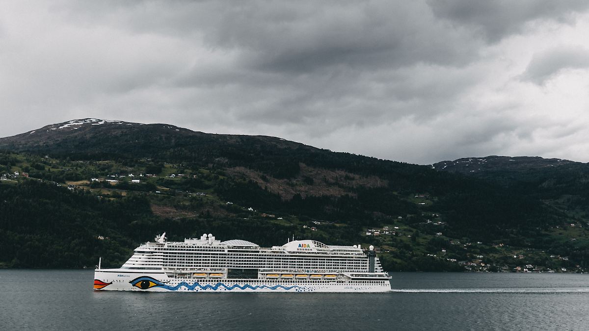 Schnell zurück nach Hamburg: Kreuzfahrtschiff muss wegen "Joshua" Route ändern