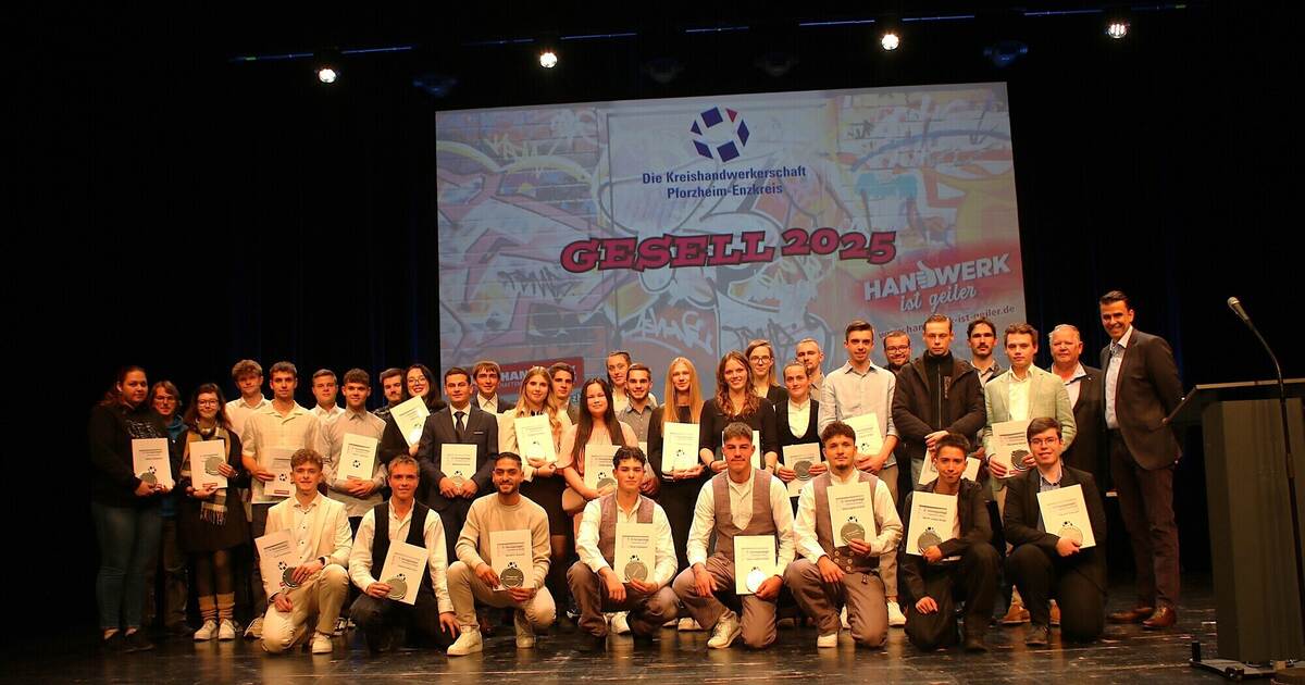 Ausbildung erfolgreich absolviert: Kreishandwerkerschaft ernennt 247 Junghandwerker in Remchingen - Region