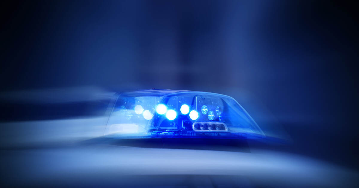 Unfall auf der A8 bei Karlsbad: Auto überschlägt sich - Pforzheim