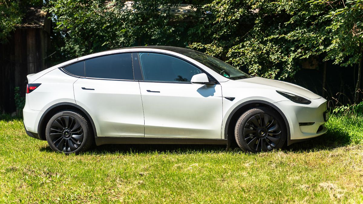 Zweifel an der Börse: Tesla bietet abgespeckte Modelle günstiger an