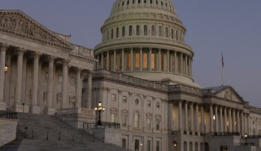 Entlassungen wegen Shutdown?: Trump-Berater richtet heikle Drohung an Demokraten