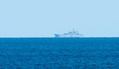 Ostsee: Russisches Kriegsschiff ankert vor Fehmarn - auch Zerstörer gesichtet