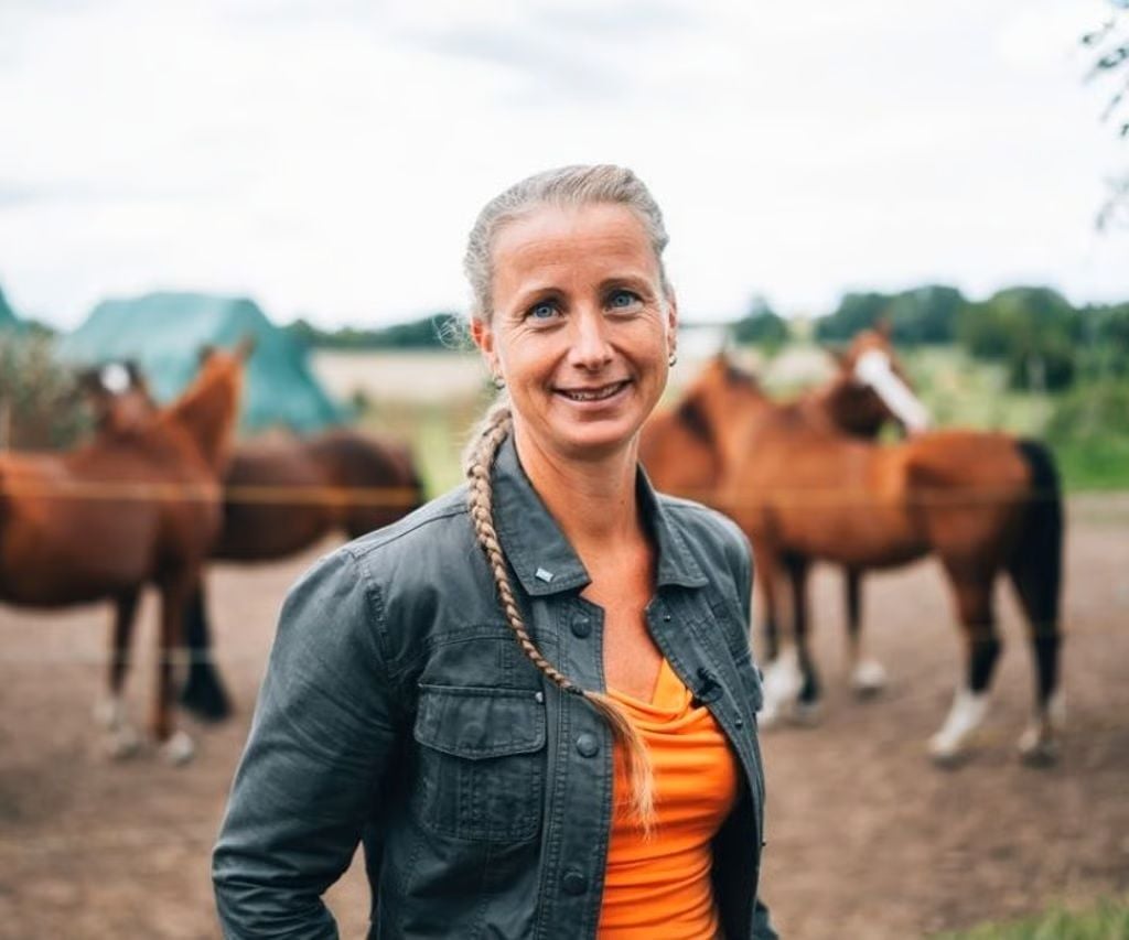 Landwirtin Kerstin Lehmann tritt als AfD-Kandidatin für die Bürgermeisterwahl in Petersberg an. Ihre Leidenschaft zu Pferden hat sie schon von Kindheitstagen an. 