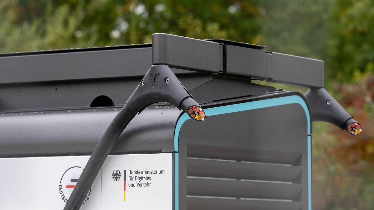 Schaden im Millionenbereich: Kriminelle sabotieren immer mehr E-Auto-Ladesäulen