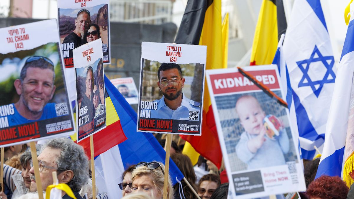 Geiselübergabe im Liveticker: +++ 19:43 Ägypten bekräftigt Forderung nach Zwei-Staaten-Lösung +++