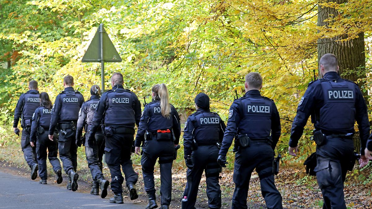 Großeinsatz um Güstrow: Polizei findet Leiche von vermisstem Fabian - Ermittler gehen von Gewalttat aus