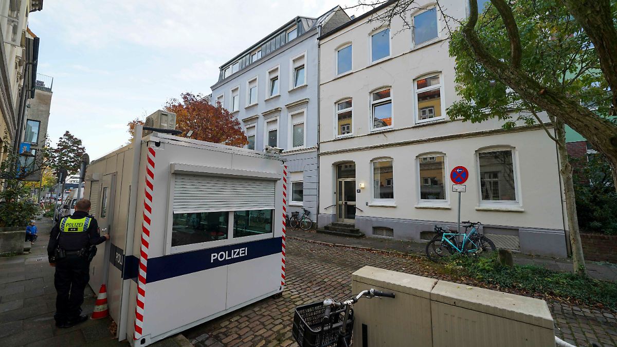 Polizeigewerkschaft verärgert: Dauerbewachung von leerer Scholz-Wohnung kostet Millionen im Jahr