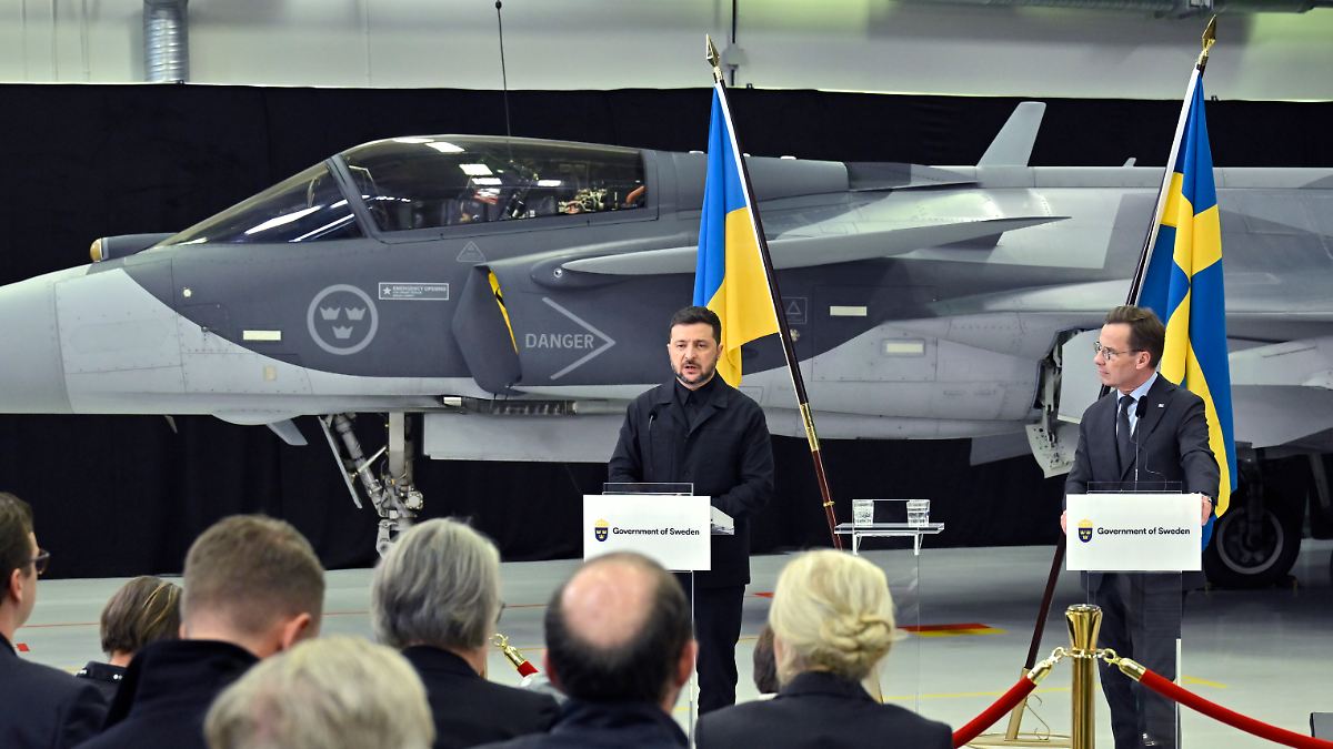 Absichtserklärung unterzeichnet: Ukraine könnte bis zu 150 Gripen-Kampfjets aus Schweden erhalten