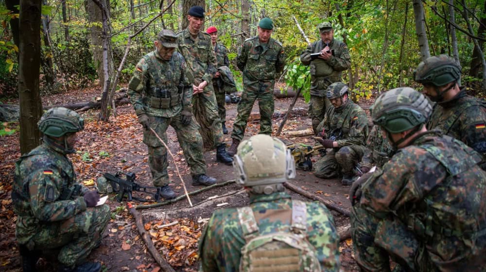 Offiziersschule Dresden: Inspekteur des Heeres empfangen