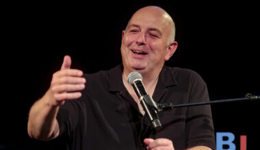 Beitrag: Frank Goosen liest beim Rathausclubbing