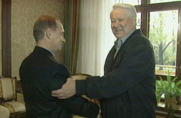 "Russlands wilde 90er - Zwischen Demokratie und Putin" ab 3. November in der ARD Mediathek