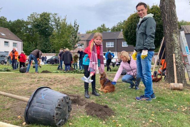 Familie Nowak-Bitter Beim Einheitsbuddeln in Herten.