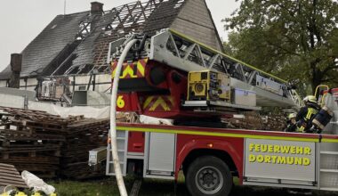 200 Jahre altes Fachwerkhaus in Brechten zerstört