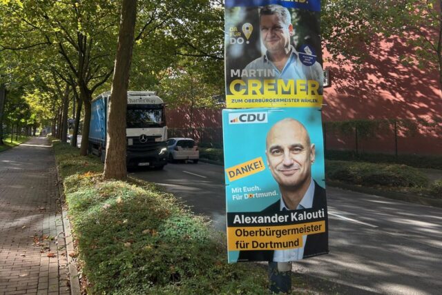 Nach der Kommunalwahl hängen noch Wahlplakate in Dortmund, obwohl sie eigentlich verschwunden sein müssten.