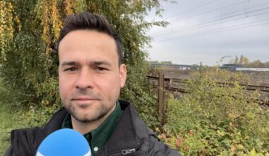 Person nach Kollision mit Regionalbahn in Dortmund gesucht: Bundespolizei sucht mit Hubschrauber