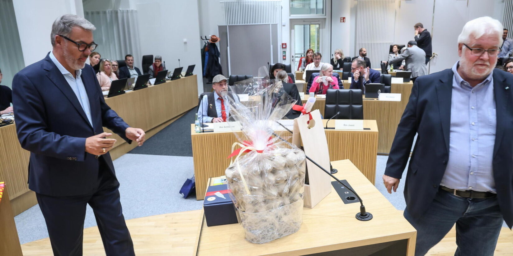 Dortmunds Oberbürgermeister lässt AfD-Mann stehen 