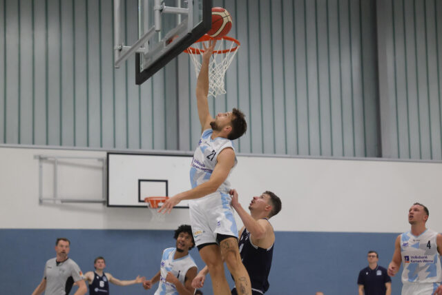 Felix Blome mit dem Korbleger.