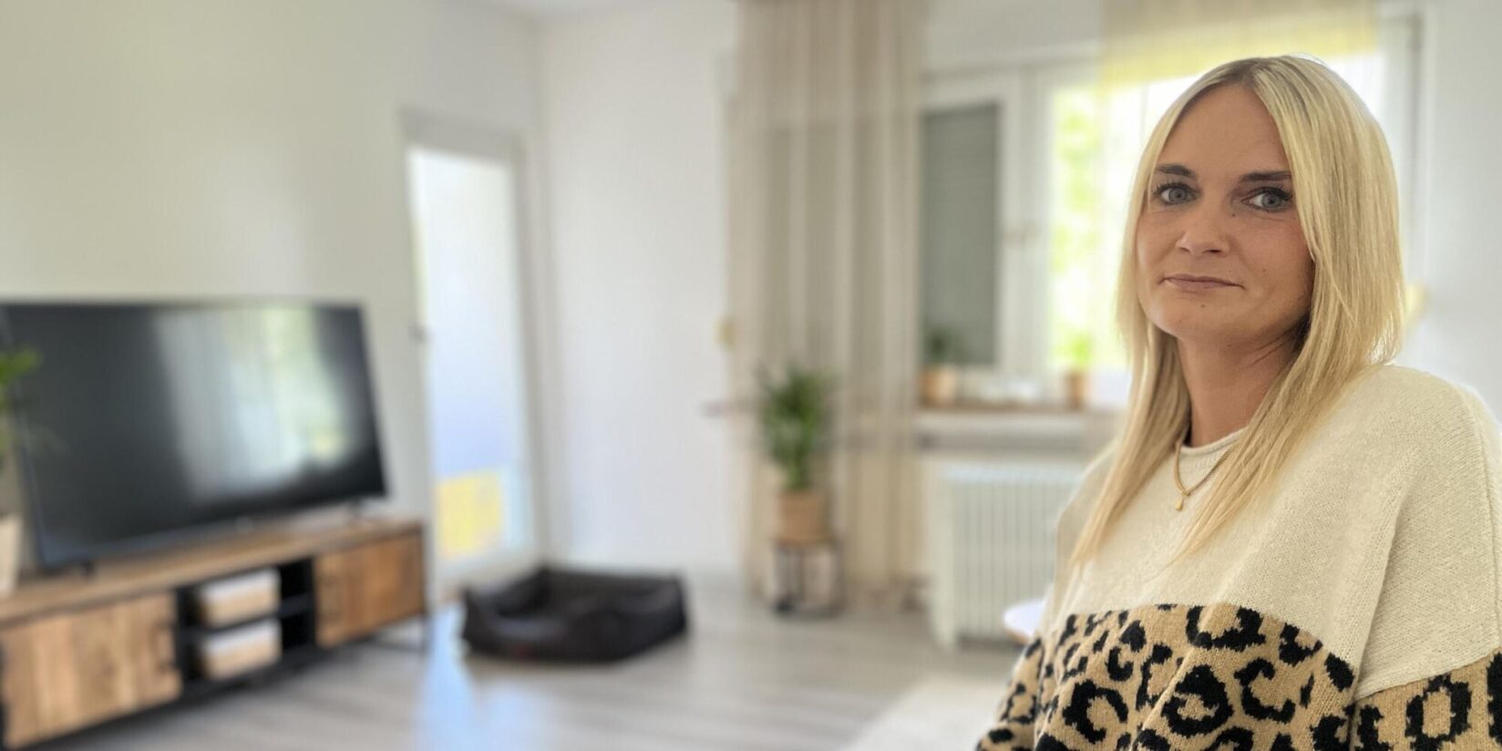 Alleinerziehende Mutter kämpft um warme Wohnung