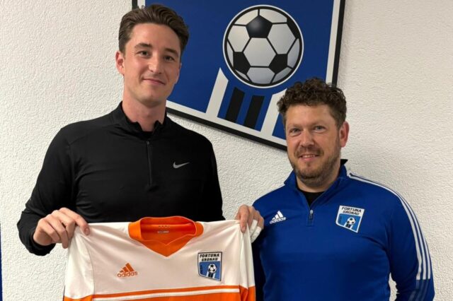 Tim Stienemann neben Nenad Vukajlovic