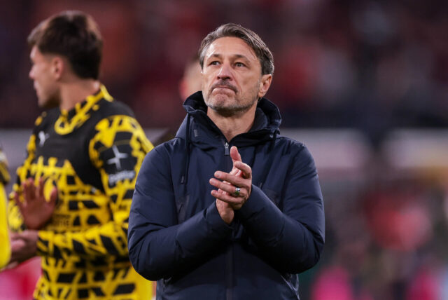 Niko Kovac klatscht in die Hände.