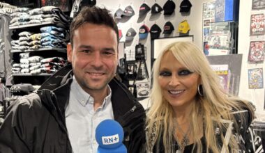 Fans warten auf die Rocklegende