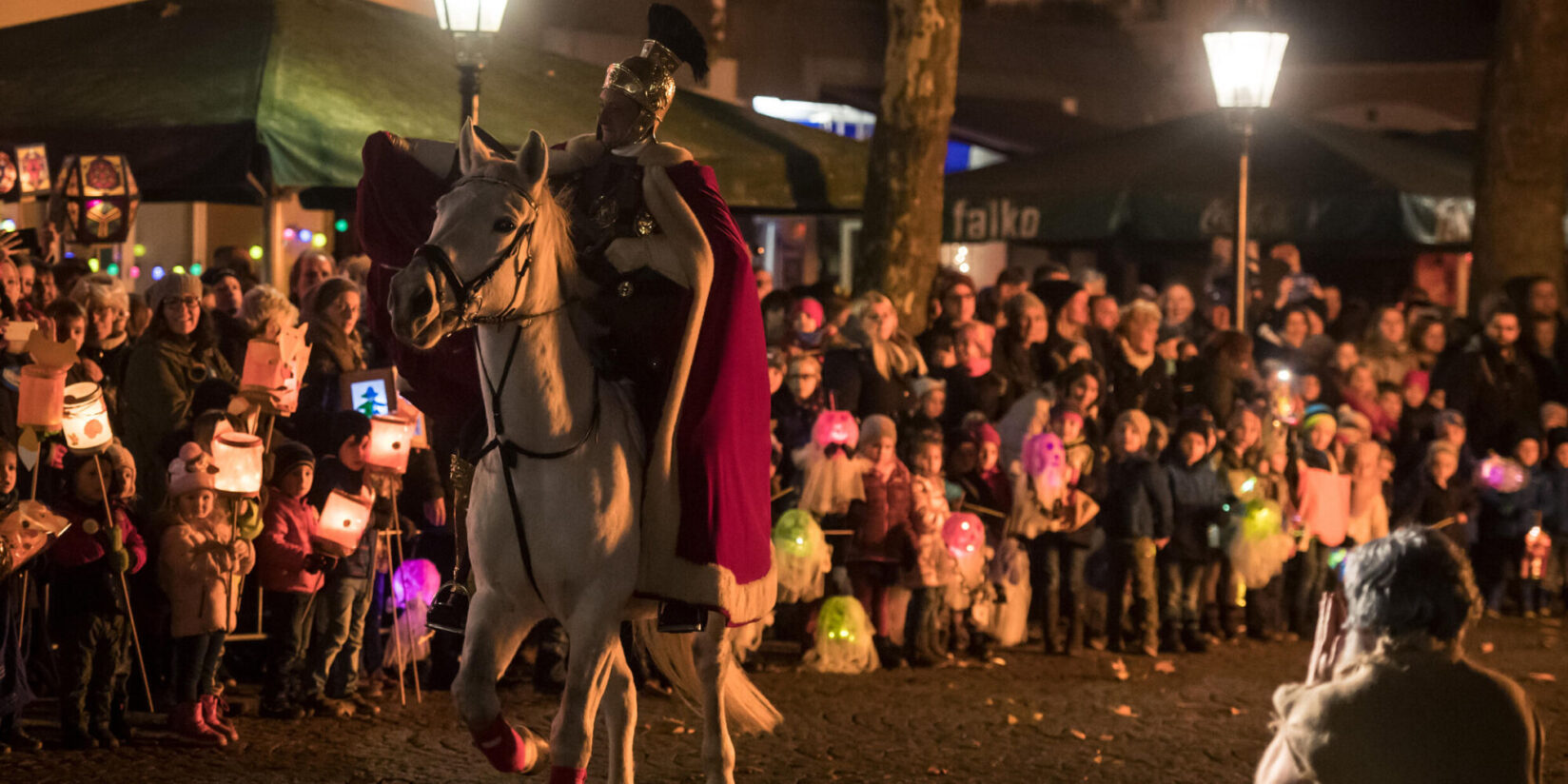 Genehmigungen, Sicherheitsauflagen und rechtliche Details