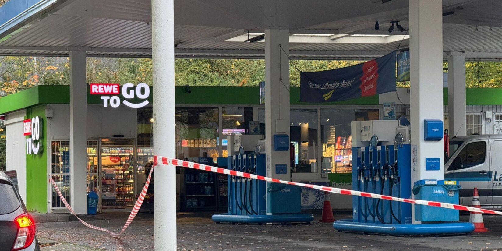 Tankstelle in Dortmund-Scharnhorst abgesperrt: Feuerwehr im Einsatz