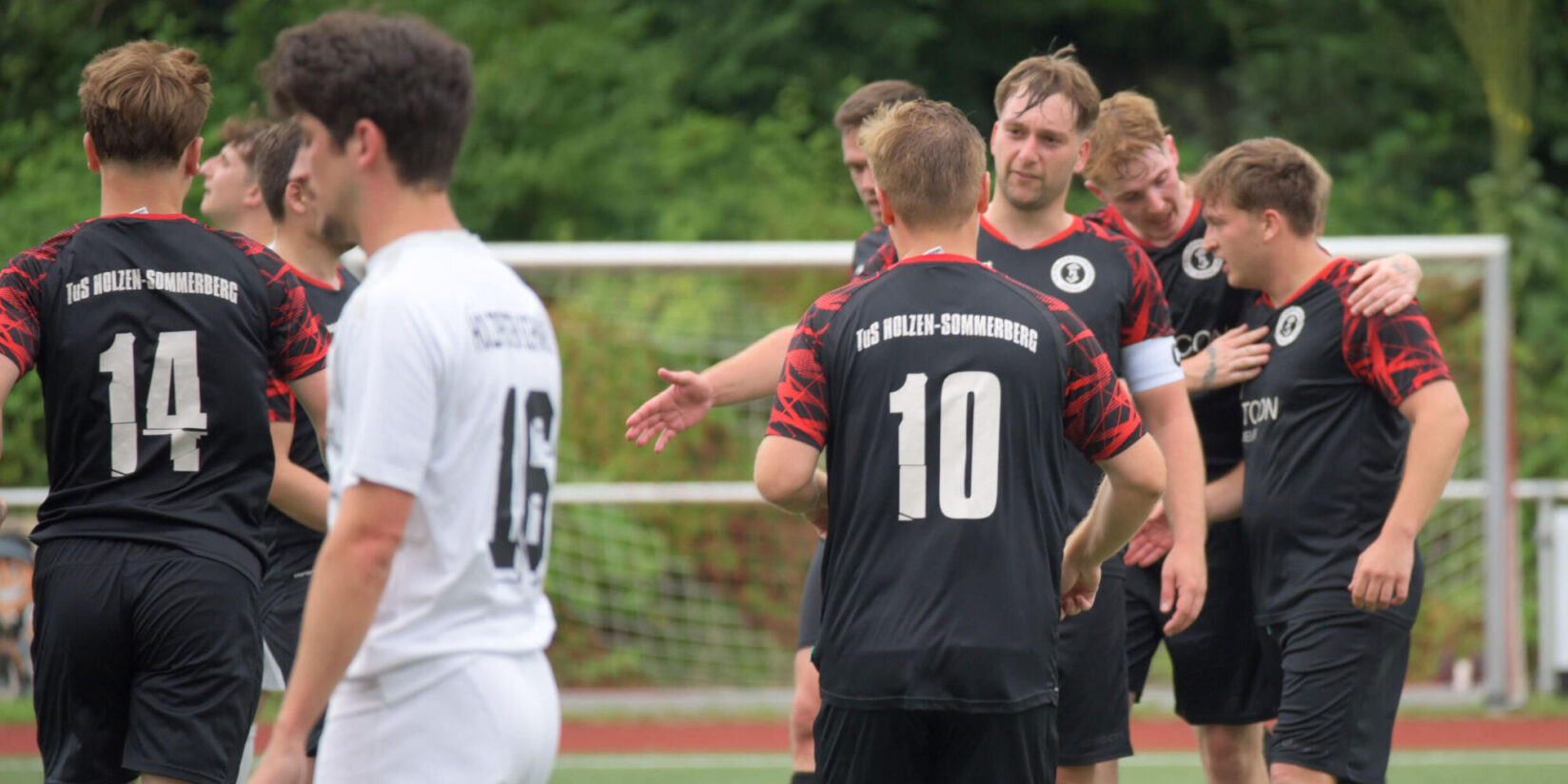 Holzen II schießt sich Frust von der Seele Kommt jetzt die Dortmund-Liga infrage?