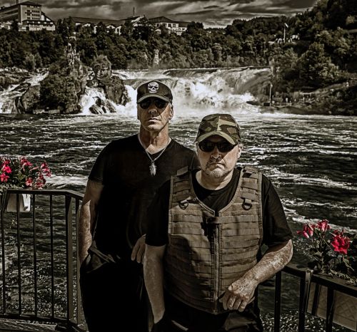 Musikmagazin, Till Lindemann und Joey Kelly trotzen Drohungen – D