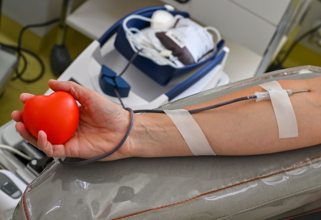 Kann man mit einem Schnupfen Blut spenden?