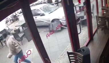Rentner rast mitten in Köln mit dem Auto ins Restaurant | News