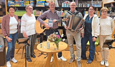 Krimiautor liest in Bücherei
