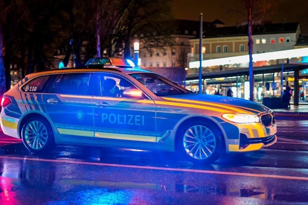 Polizei muss in Augsburg Veranstaltung beenden