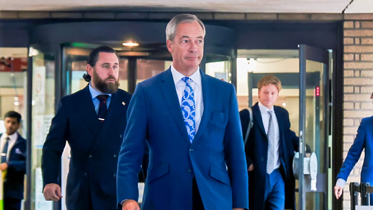 Brexit-Erfinder Nigel Farage sieht uns plötzlich als Abschiebe-Vorbild | Politik