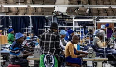 Hunderte Textilarbeiter in Lesotho demonstrieren für niedrigere US-Zölle