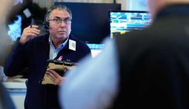 Gold knackt 4200-Dollar-Marke: Zinshoffnungen stützen Wall Street