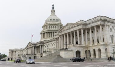 "Shutdown" in den USA - Zwangsurlaub für viele Beamte – DW – 01.10.2025