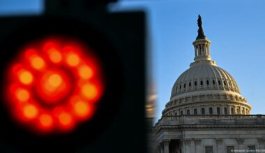 Was passiert beim Shutdown in den USA? – DW – 07.10.2025