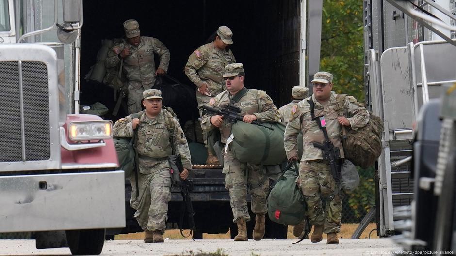 US-Nationalgardisten aus Texas in Illinois angekommen – DW – 08.10.2025