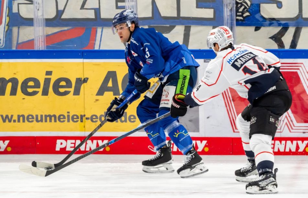 Straubing Tigers feiern den vierten Heimsieg