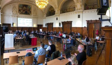 Der hallesche Stadtrat soll sich selbst die Gelder kürzen. Ende Oktober soll über die Halbierung der Aufwandsentschädigung für Mandatsträger diskutiert werden.