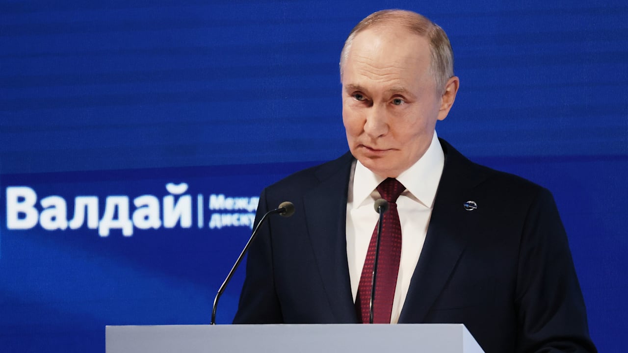 Putin lobt Trump und droht Europa beim Waldai-Forum | Politik