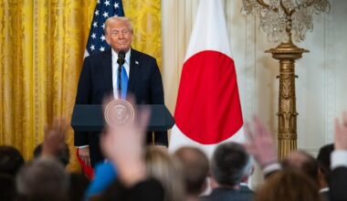 Trump: Japan will US-Präsident mit Ami-Karren glücklich machen | Politik
