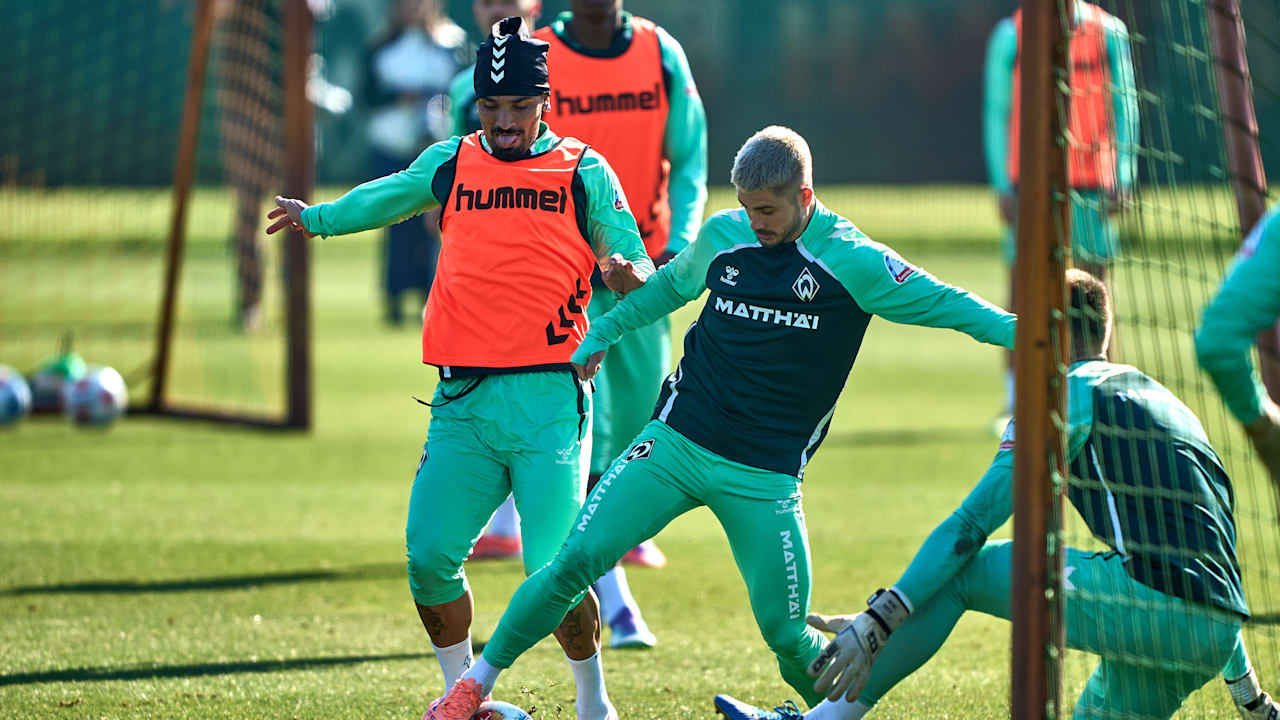 Werder Bremen: Trotz Fehlschuss! Elfer-Garantie für Schmid von Trainer Steffen | Sport