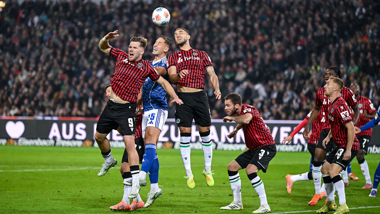 Hannover 96: Überraschender Lehrer-Besuch bei Zweitliga-Klub | Sport
