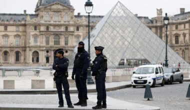Raubüberfall auf das Louvre: Diebe erbeuten Schmuckstücke von „unschätzbarem historischem Wert“ - Panorama