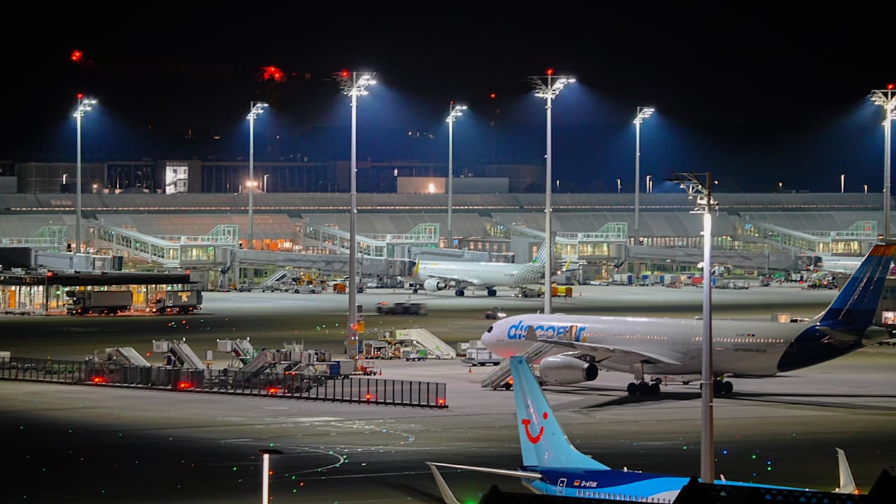 Wieder Drohnen-Sichtung!: Münchner Flughafen erneut gesperrt | Regional