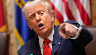 Maduro wittert Putschversuch: Trump erlaubt versteckte CIA-Einsätze in Venezuela