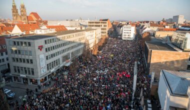 AfD gegen Stadt Nürnberg: Rechtsstreit könnte vor Bundesverfassungsgericht enden - Bayern