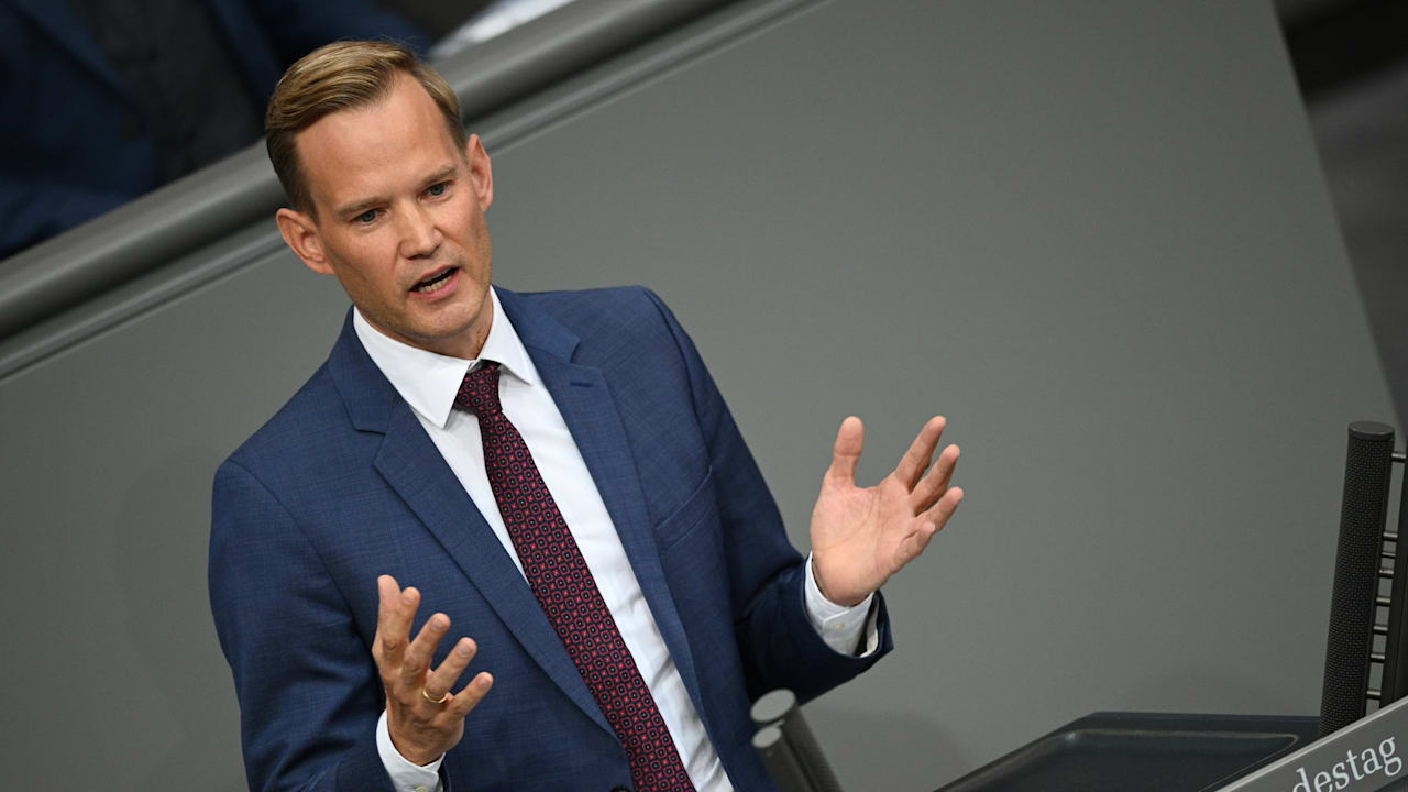 „Beobachten erheb­lichen Missbrauch“: Streeck will Cannabis auf Rezept zurückdrehen | Politik